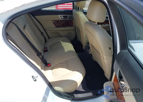 2013 Jaguar Xf I4 T z USA, uszkodzony, nr VIN SAJWA0ES2DPS69052